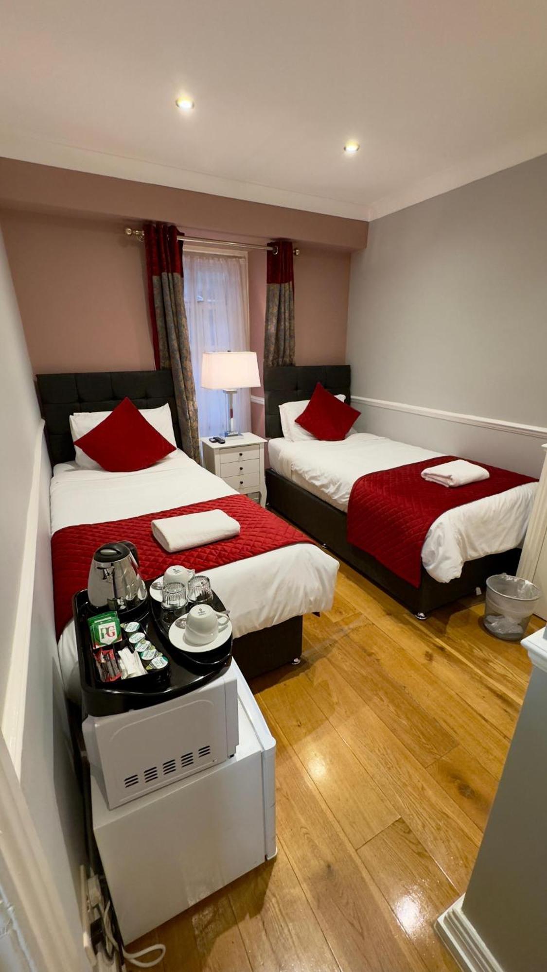 Classic Hyde Park Hotel London Exterior photo